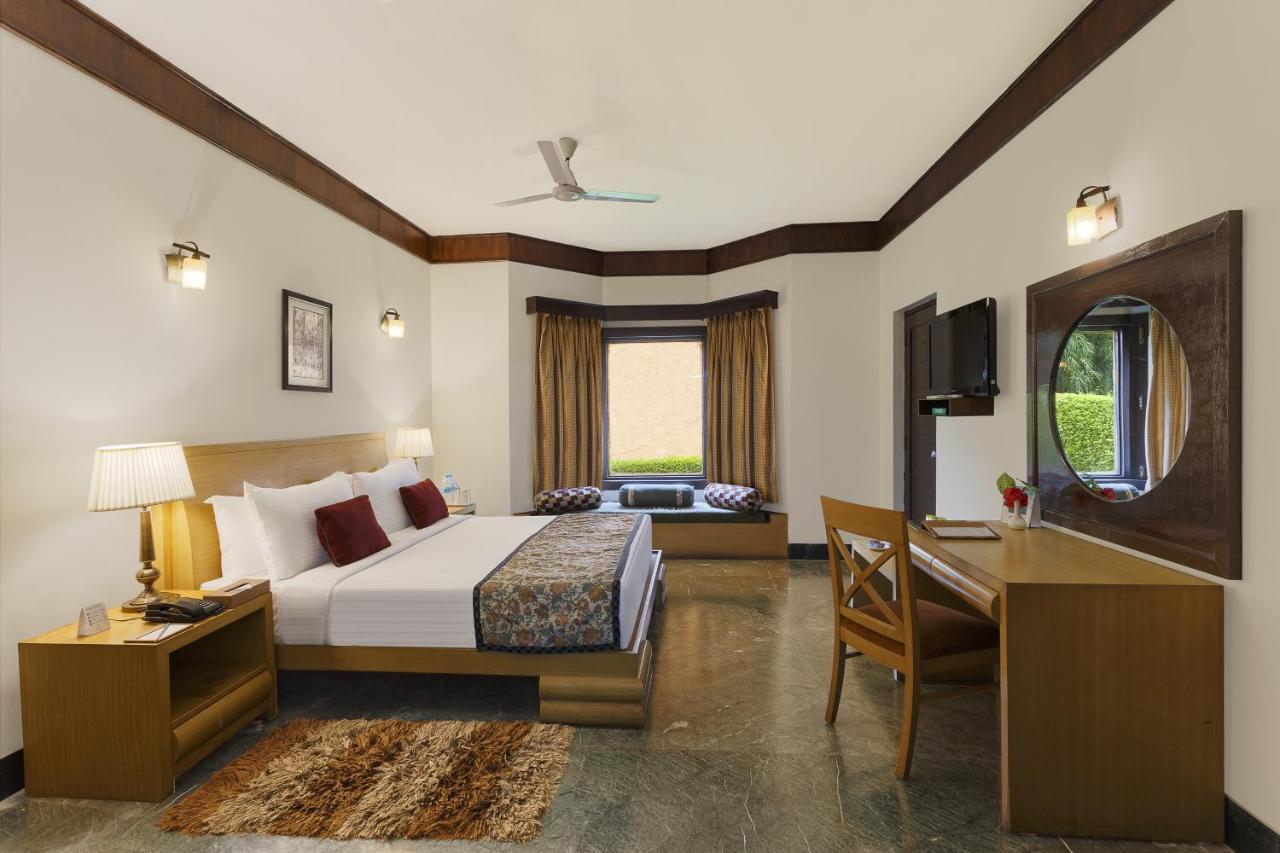 The Riverview Retreat Corbett By Leisure Hotels Garjia Εξωτερικό φωτογραφία